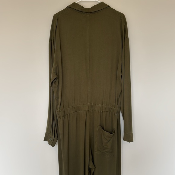 NWT Sundays Brisa Jumpsuit in Olive - L - Picture 5 of 6